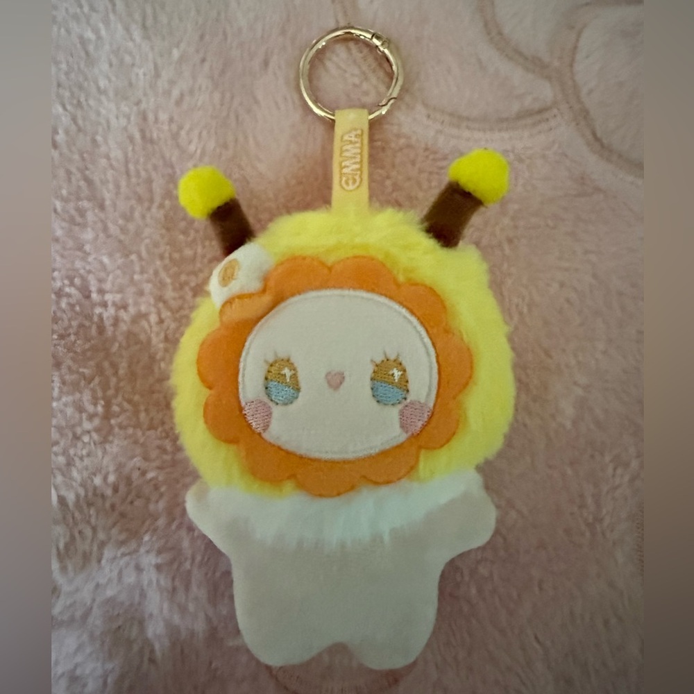 🆕 Emma Fuzzy Family Squishy Series